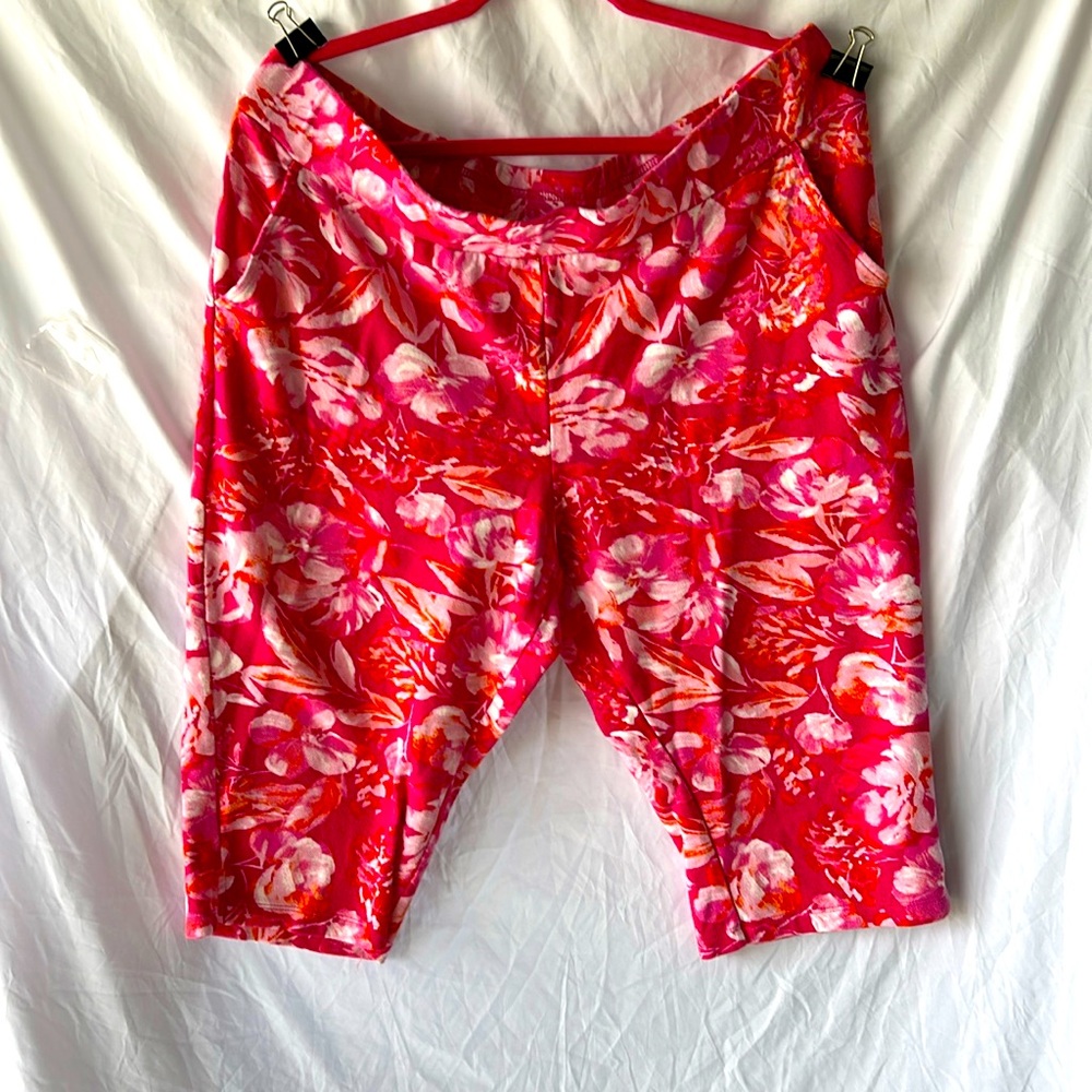 Multi colored shorts Belle by Kim Gravel Size XLP